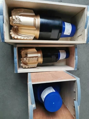 ওয়াটার ওয়েল ড্রিলিং এর জন্য 5 ব্লেড স্টিল পলিক্রিস্টালাইন ডায়মন্ড ড্রিল বিট
