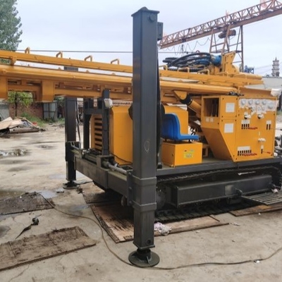 77kw ডিজেল ইঞ্জিন সহ 300mm 300m ওয়াটার ওয়েল ড্রিল রিগ স্টিল ক্রলার