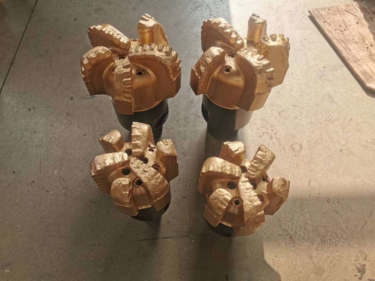 Api 9 7/8&quot; 5 ব্লেড Pdc বিট রক ড্রিলিং 4 1/2reg পিন থ্রেড সহ