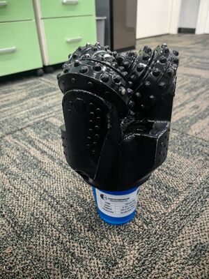 IADC637 6 1/2 ইঞ্চি Tricone রক বিট সরবরাহকারী এপিআই স্টীল দাঁত TCI Tricone ক্লে বিট জল ভাল ড্রিল বিট